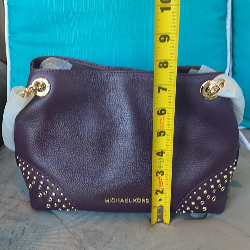 Michael Kors Damson Deep Burgundy Messenger Chain - Picture 2 of 5